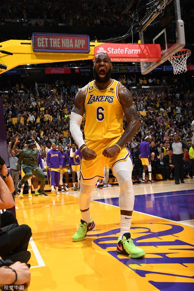 后场篮板的 后场篮板的